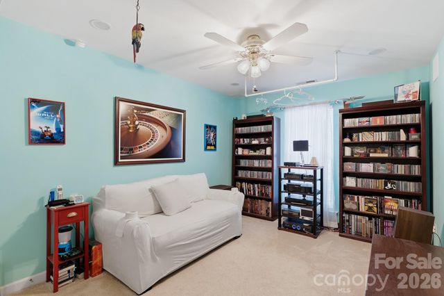 7917 Pebbleridge Drive, Charlotte, NC 28212