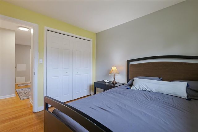 6524 N Northwest Highway A, Chicago, IL 60631