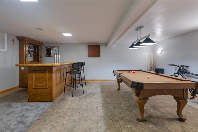 6524 N Northwest Highway A, Chicago, IL 60631