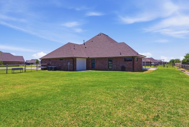 7109 E 143rd Street North, Collinsville, OK 74021