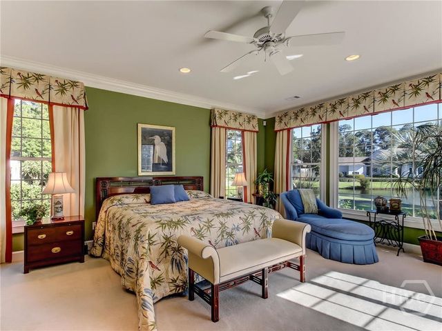 10 Pineside Lane, Savannah, GA 31411