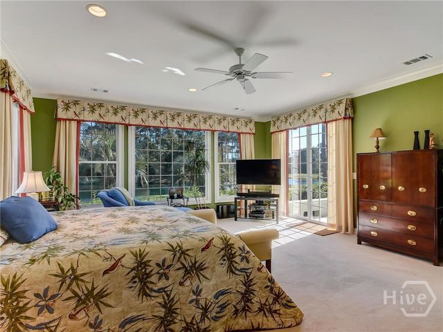 10 Pineside Lane, Savannah, GA 31411