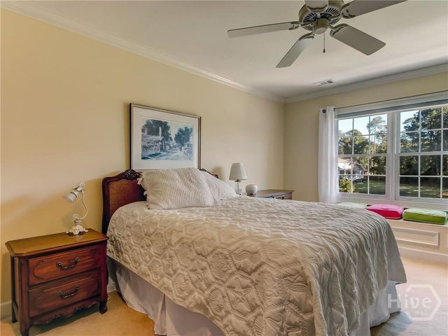 10 Pineside Lane, Savannah, GA 31411