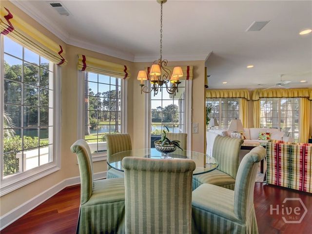 10 Pineside Lane, Savannah, GA 31411