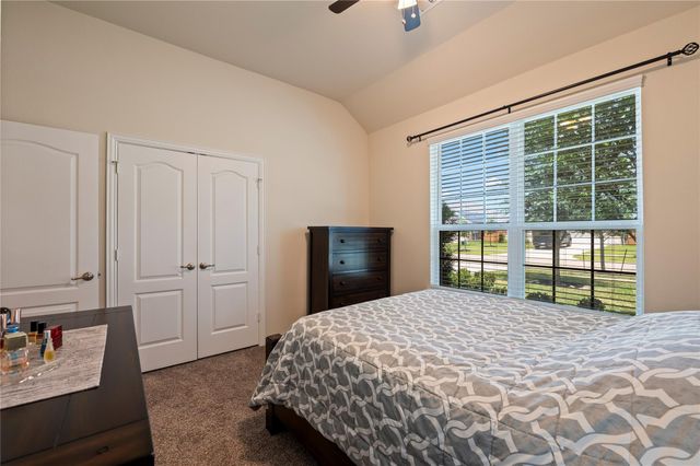 13213 Anchor Isle Court, Texas City, TX 77568