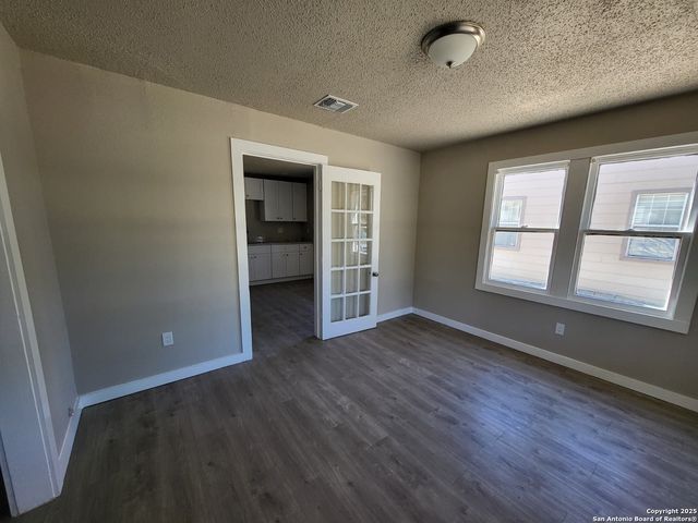 2326 Basse Rd, San Antonio, TX 78213