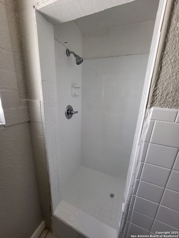 2326 Basse Rd, San Antonio, TX 78213