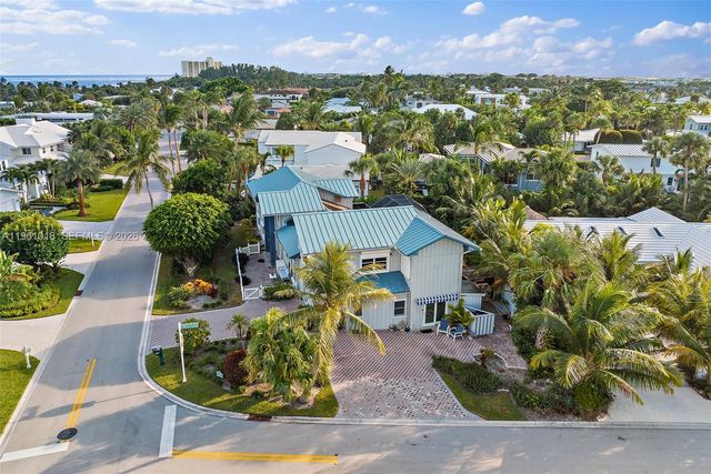 219 Colony Rd, Jupiter Inlet Colony, FL 33469