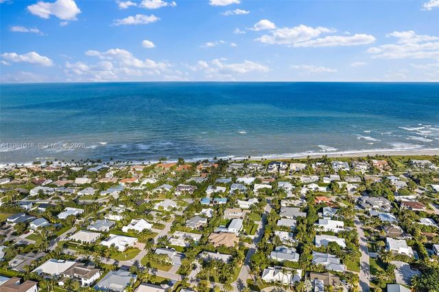 219 Colony Rd, Jupiter Inlet Colony, FL 33469