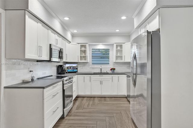 510 SE 5th Street, Pompano Beach, FL 33060