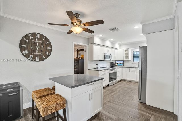 510 SE 5th Street, Pompano Beach, FL 33060