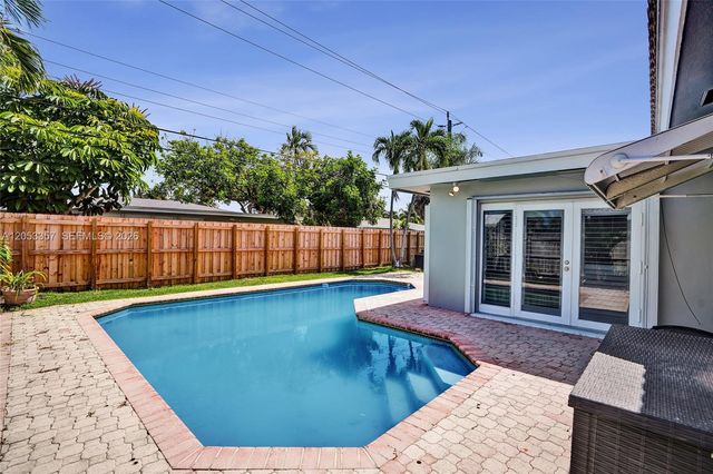 510 SE 5th Street, Pompano Beach, FL 33060