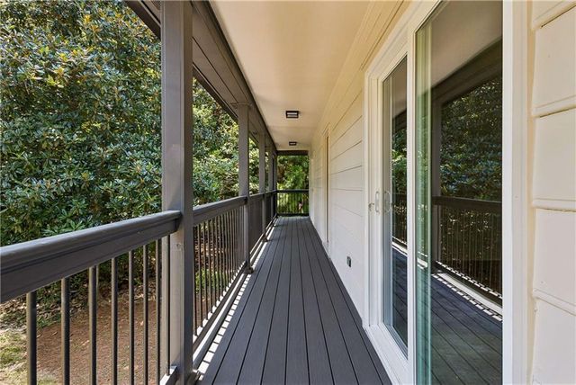 5030 Nesbit Ferry Lane, Sandy Springs, GA 30350