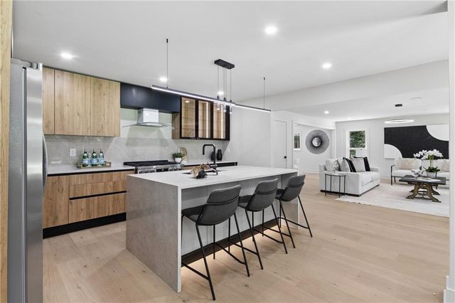 5030 Nesbit Ferry Lane, Sandy Springs, GA 30350