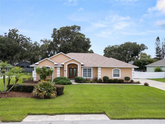 318 HAMILTON SHORES DRIVE NE, Winter Haven, FL 33881