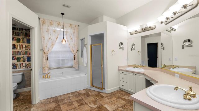 318 HAMILTON SHORES DRIVE NE, Winter Haven, FL 33881