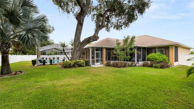318 HAMILTON SHORES DRIVE NE, Winter Haven, FL 33881