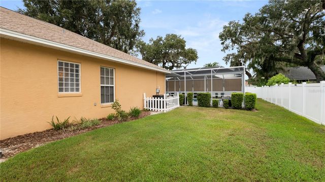 318 HAMILTON SHORES DRIVE NE, Winter Haven, FL 33881