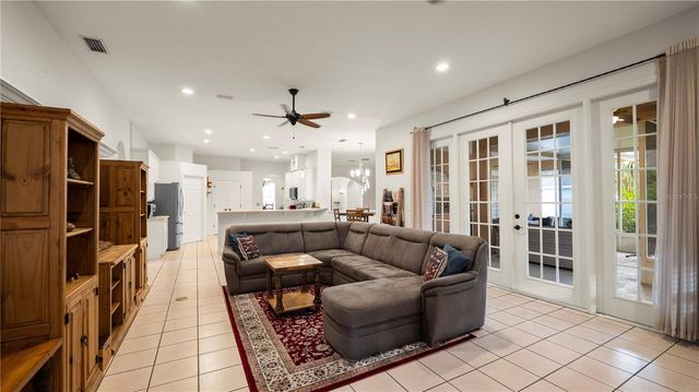 318 HAMILTON SHORES DRIVE NE, Winter Haven, FL 33881