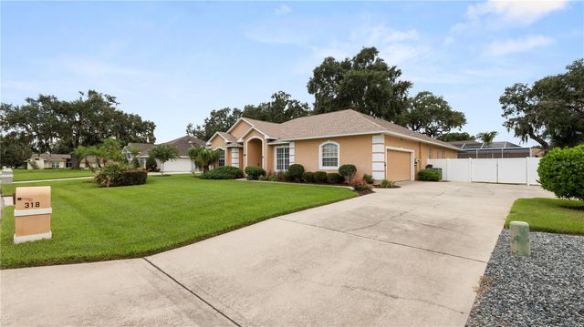 318 HAMILTON SHORES DRIVE NE, Winter Haven, FL 33881