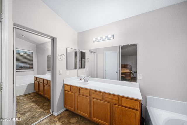 1428 W MESQUITE Avenue, Apache Junction, AZ 85120