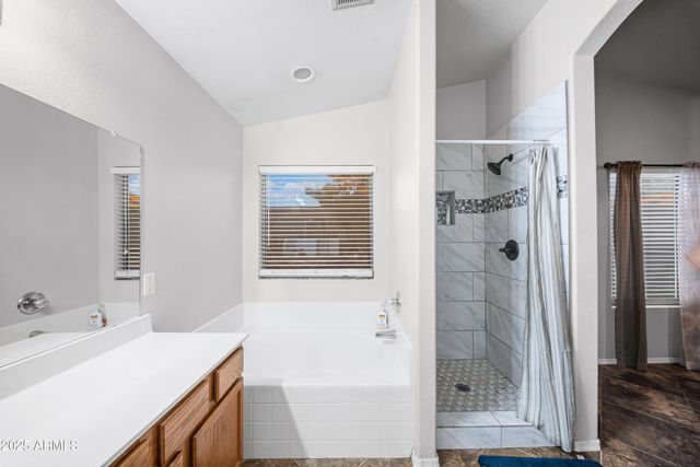 1428 W MESQUITE Avenue, Apache Junction, AZ 85120