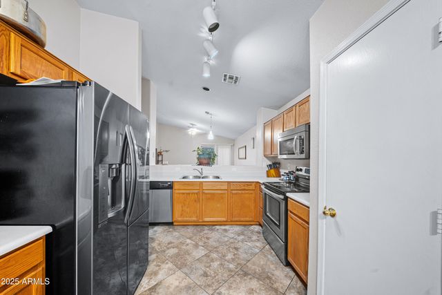 1428 W MESQUITE Avenue, Apache Junction, AZ 85120