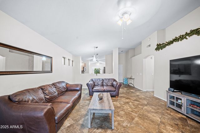 1428 W MESQUITE Avenue, Apache Junction, AZ 85120