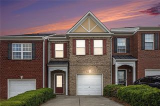 2279 Hawks Bluff Trail, Lawrenceville, GA 30044