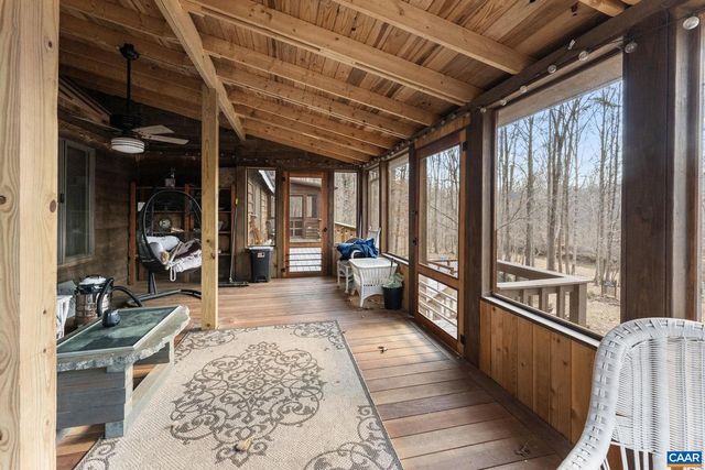 669 JAMES RIVER RD, Scottsville, VA 24590