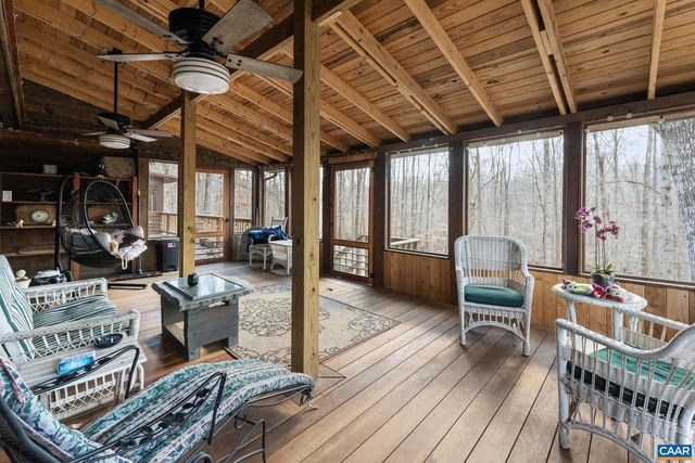 669 JAMES RIVER RD, Scottsville, VA 24590