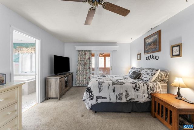 669 JAMES RIVER RD, Scottsville, VA 24590