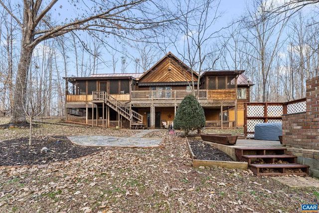 669 JAMES RIVER RD, Scottsville, VA 24590