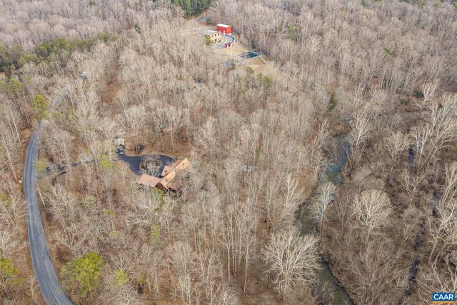 669 JAMES RIVER RD, Scottsville, VA 24590