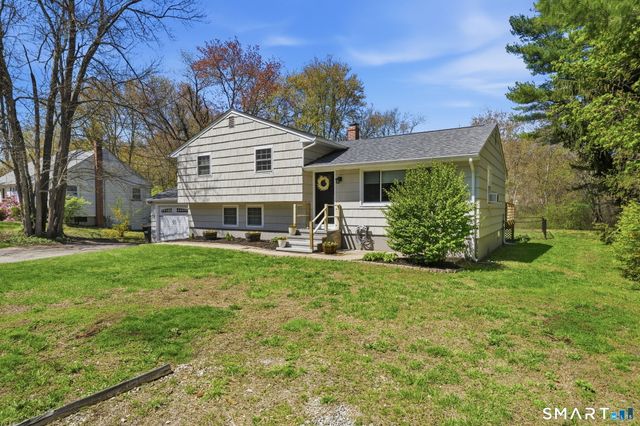 523 Essex Road, Westbrook, CT 06498