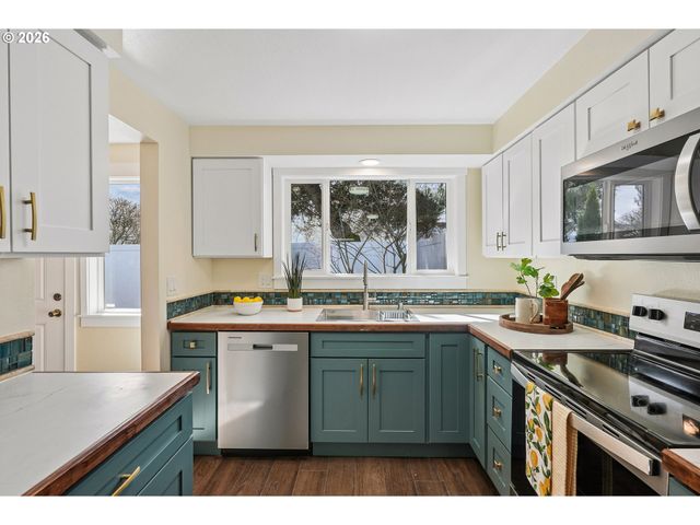 13410 Se MCGILLIVRAY Blvd, Vancouver, WA 98683