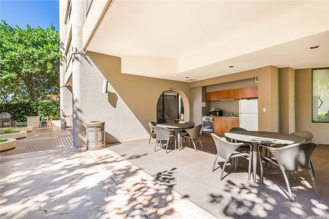 583 Kamoku Street PH7, Honolulu, HI 96826