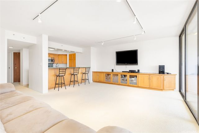 583 Kamoku Street PH7, Honolulu, HI 96826