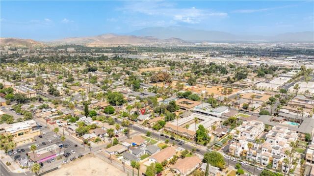 1809 7th St, Riverside, CA 92507