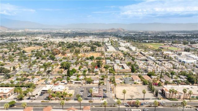 1809 7th St, Riverside, CA 92507
