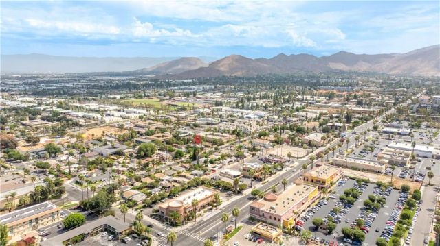 1809 7th St, Riverside, CA 92507