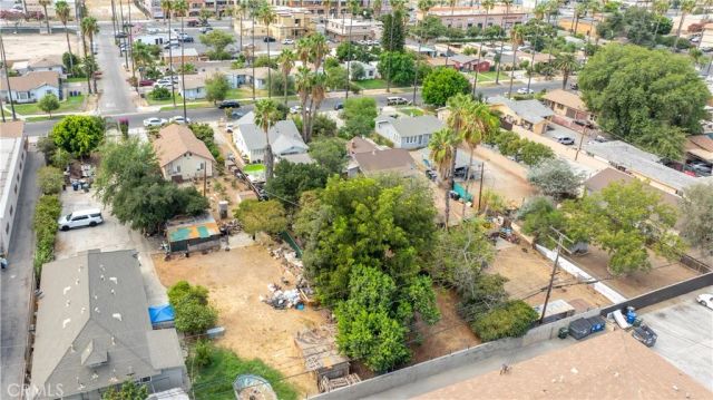 1809 7th St, Riverside, CA 92507
