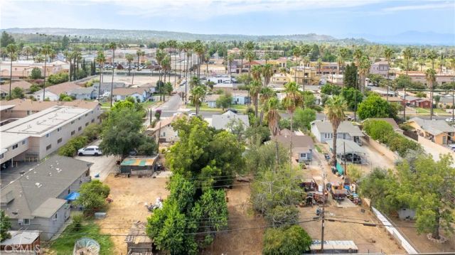 1809 7th St, Riverside, CA 92507