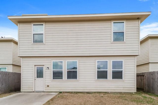 9446 Green Mills Drive, Houston, TX 77070