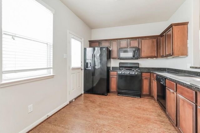 9446 Green Mills Drive, Houston, TX 77070