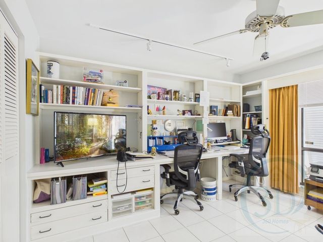 1070 47th Avenue SW, Vero Beach, FL 32968