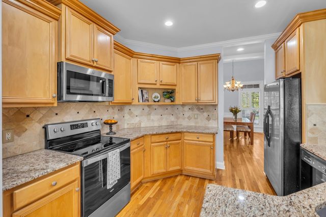 1414 Savannah Park Dr, Spring Hill, TN 37174