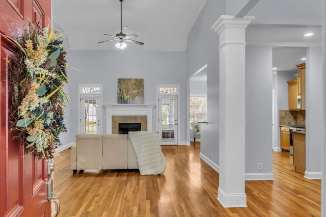 1414 Savannah Park Dr, Spring Hill, TN 37174