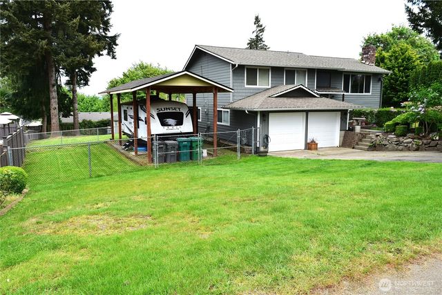 8611 Vistarama Avenue, Everett, WA 98208