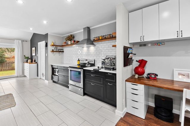 11006 Yucca DR, Austin, TX 78759